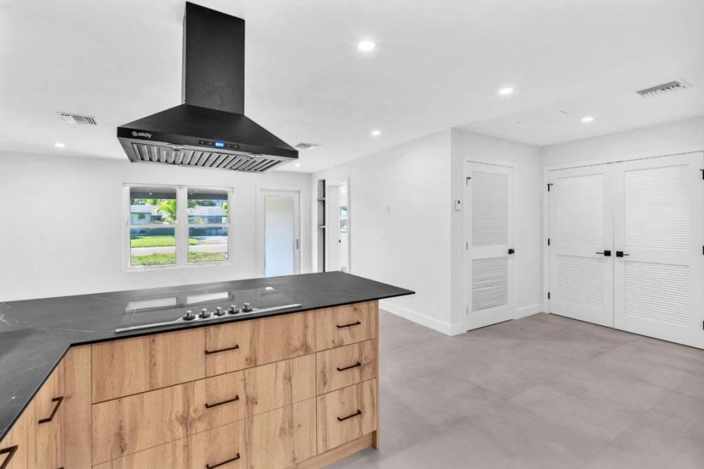 4640 SW 25th Ter, Dania Beach, FL 33312 Photo