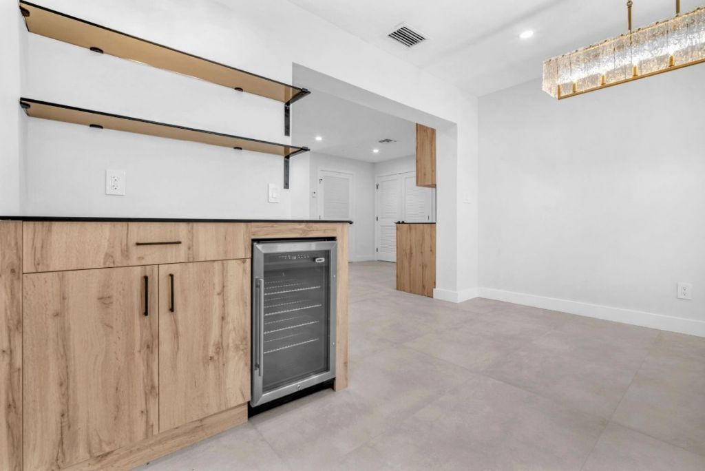 4640 SW 25th Ter, Dania Beach, FL 33312 Photo