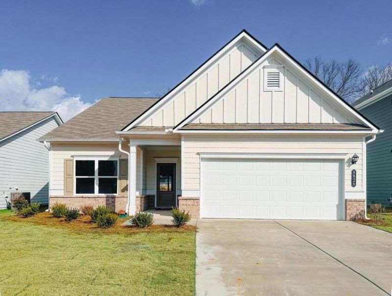 8829 Meadowvale Court, Ooltewah, TN 37363 Main Photo