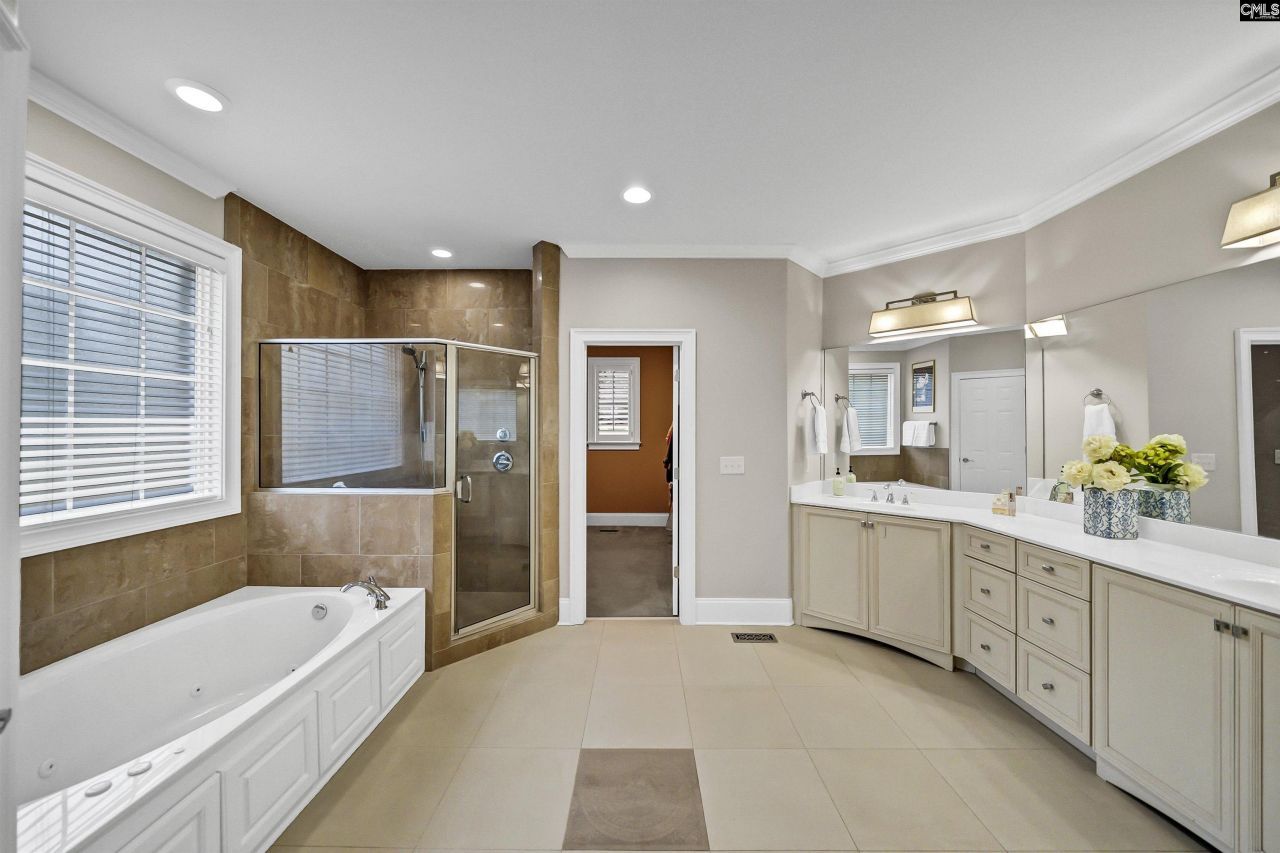 24 Burgee Court Photo 38