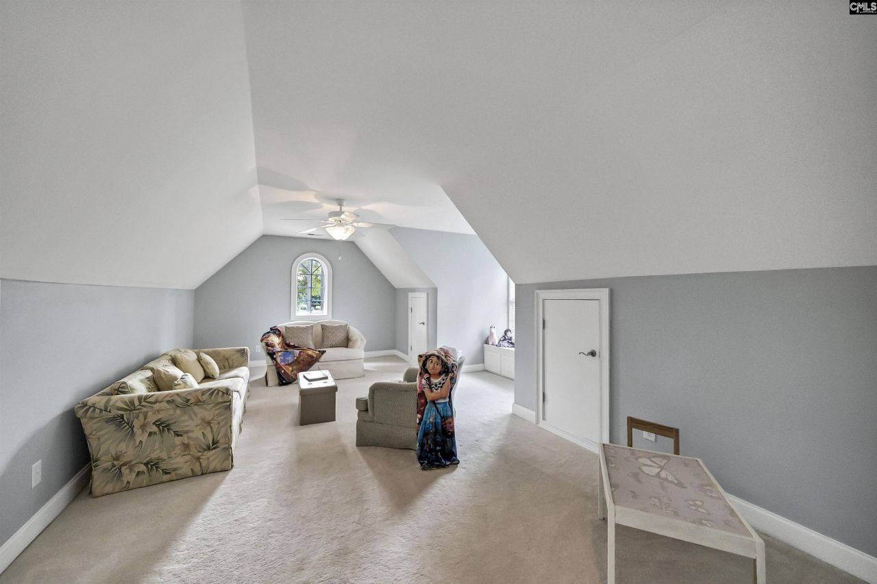 24 Burgee Court Photo 61