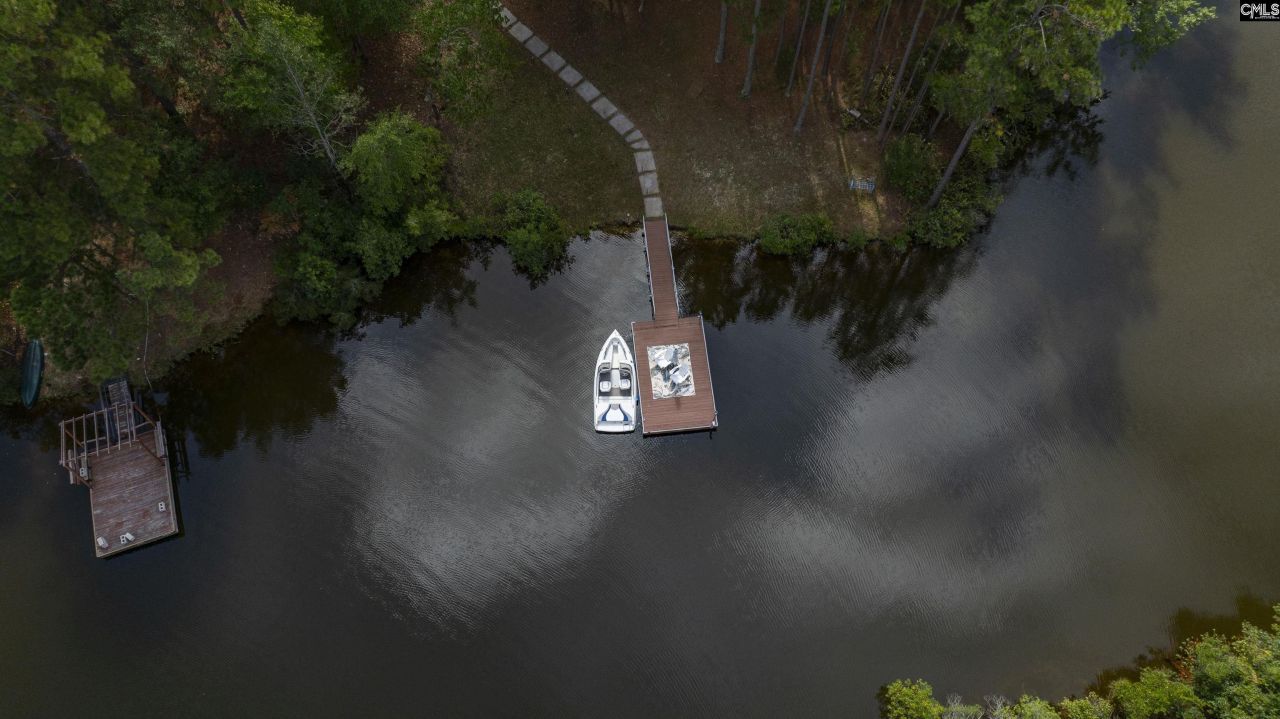 24 Burgee Court Photo 8