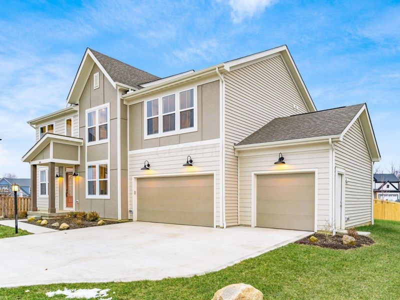 8454 Bova Court, Pickerington, OH 43147 Photo 2