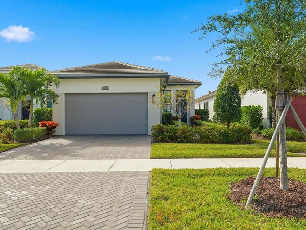 9321 SW Pepoli Way, Port Saint Lucie, FL 34987