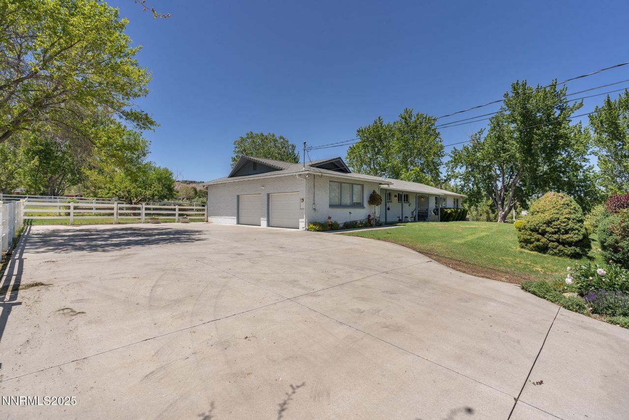 8355 Lakeside Drive, Reno, NV 89511 Photo