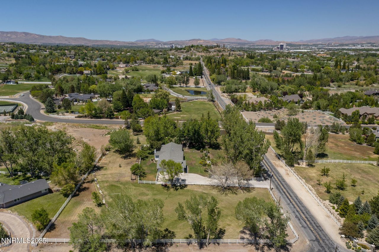 8355 Lakeside Drive, Reno, NV 89511 Photo