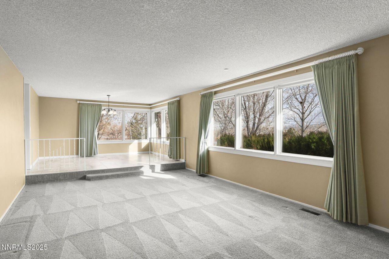 8355 Lakeside Drive, Reno, NV 89511 Photo