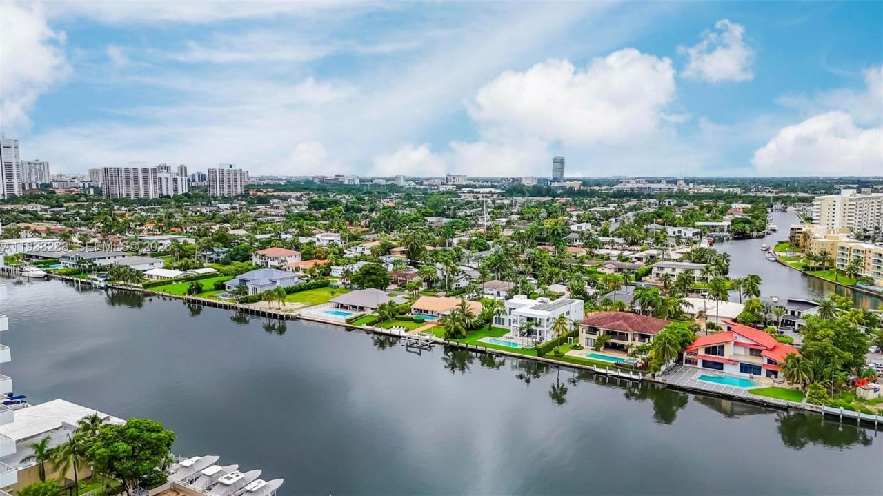 1945 S Ocean Dr , Unit 403, Hallandale Beach, FL 33009 Photo