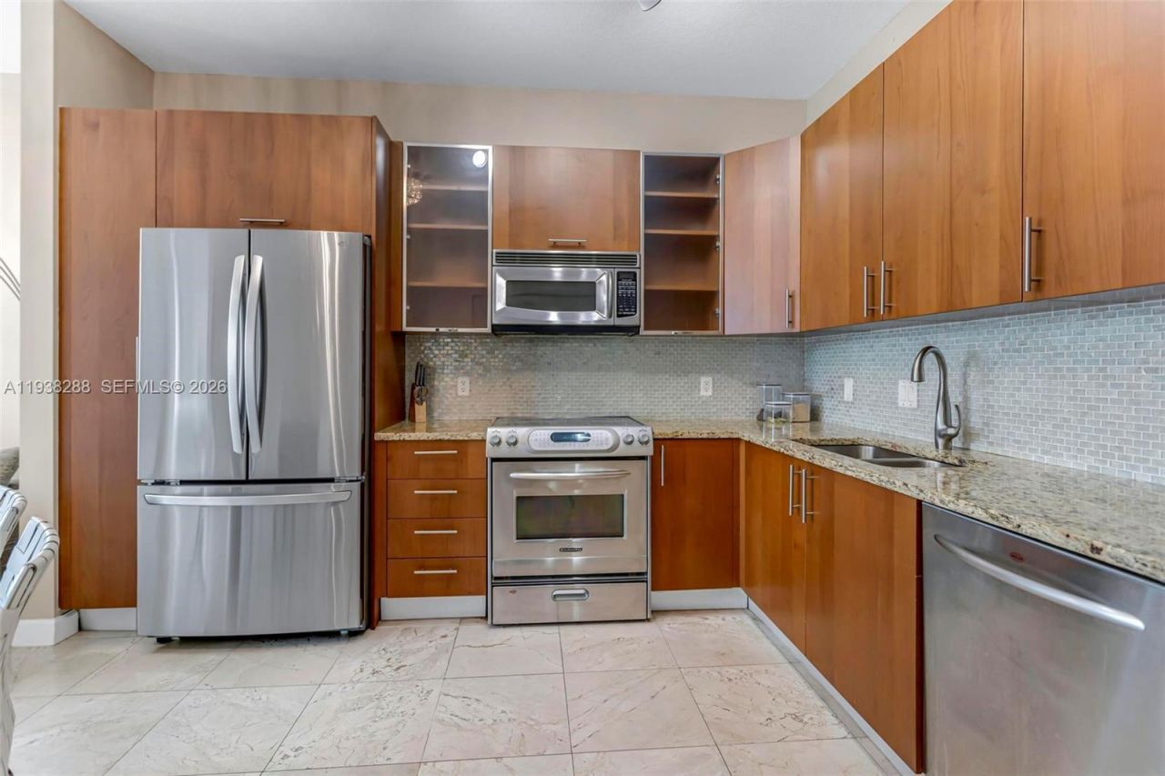 1945 S Ocean Dr , Unit 403, Hallandale Beach, FL 33009 Photo