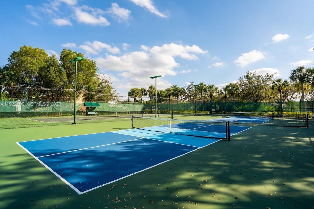 17082 NW 11th St, Pembroke Pines, FL 33028 Photo