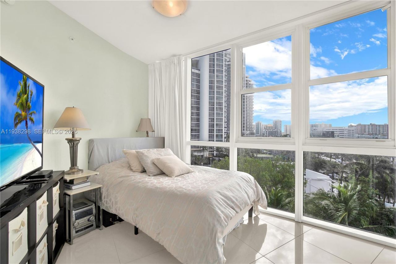 18201 Collins Ave , Unit 801A, Sunny Isles Beach, FL 33160 Photo