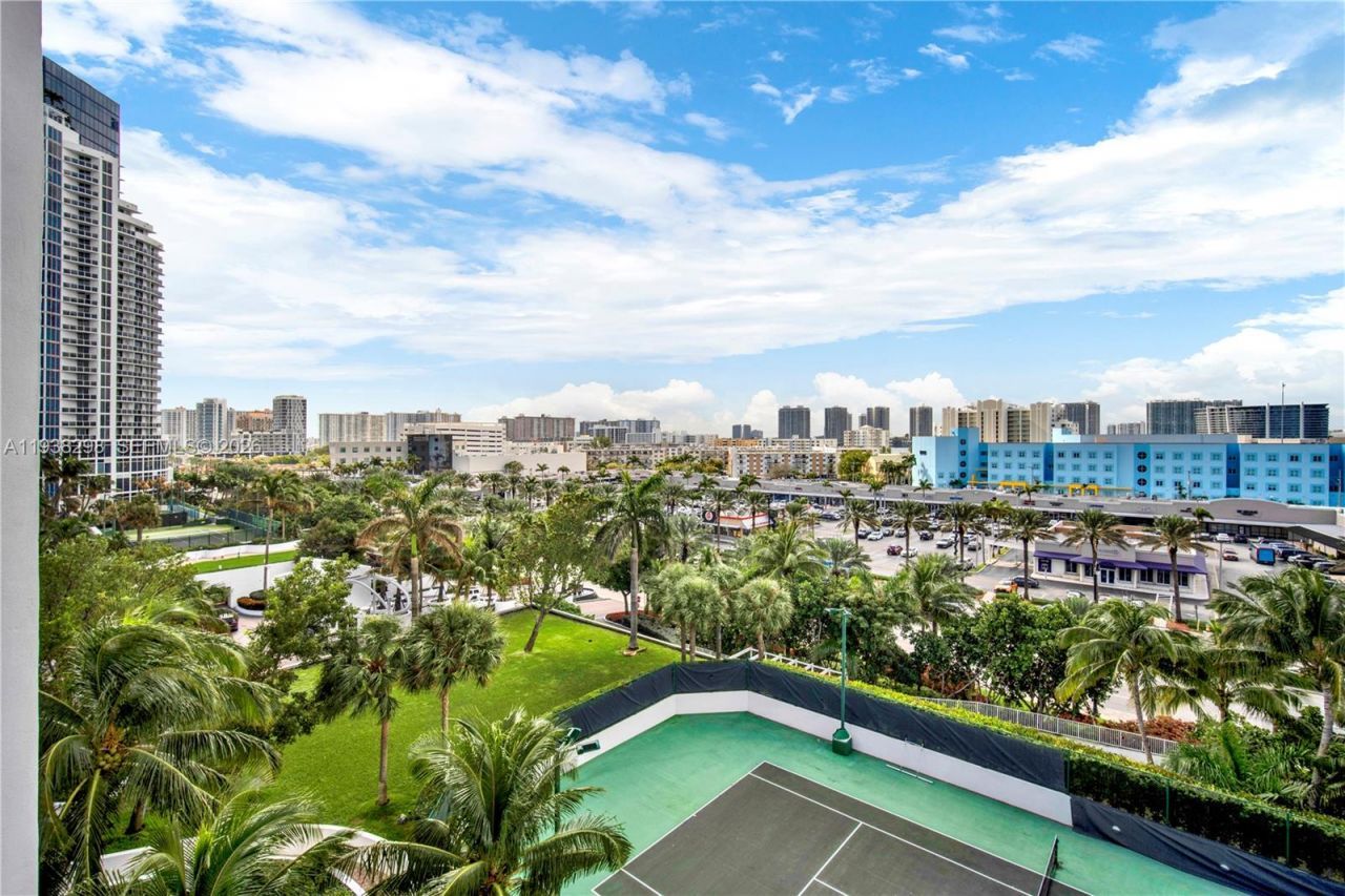 18201 Collins Ave , Unit 801A, Sunny Isles Beach, FL 33160 Photo