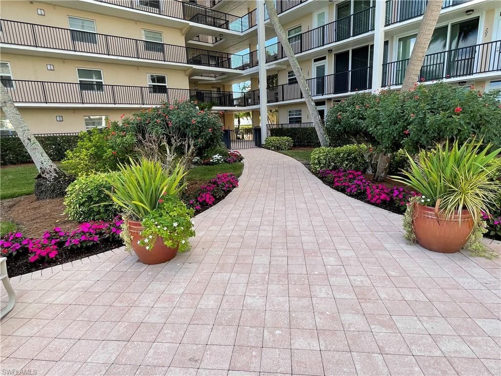 3500 Gulf Shore Blvd N, Unit 104, Naples, FL 34103 Photo