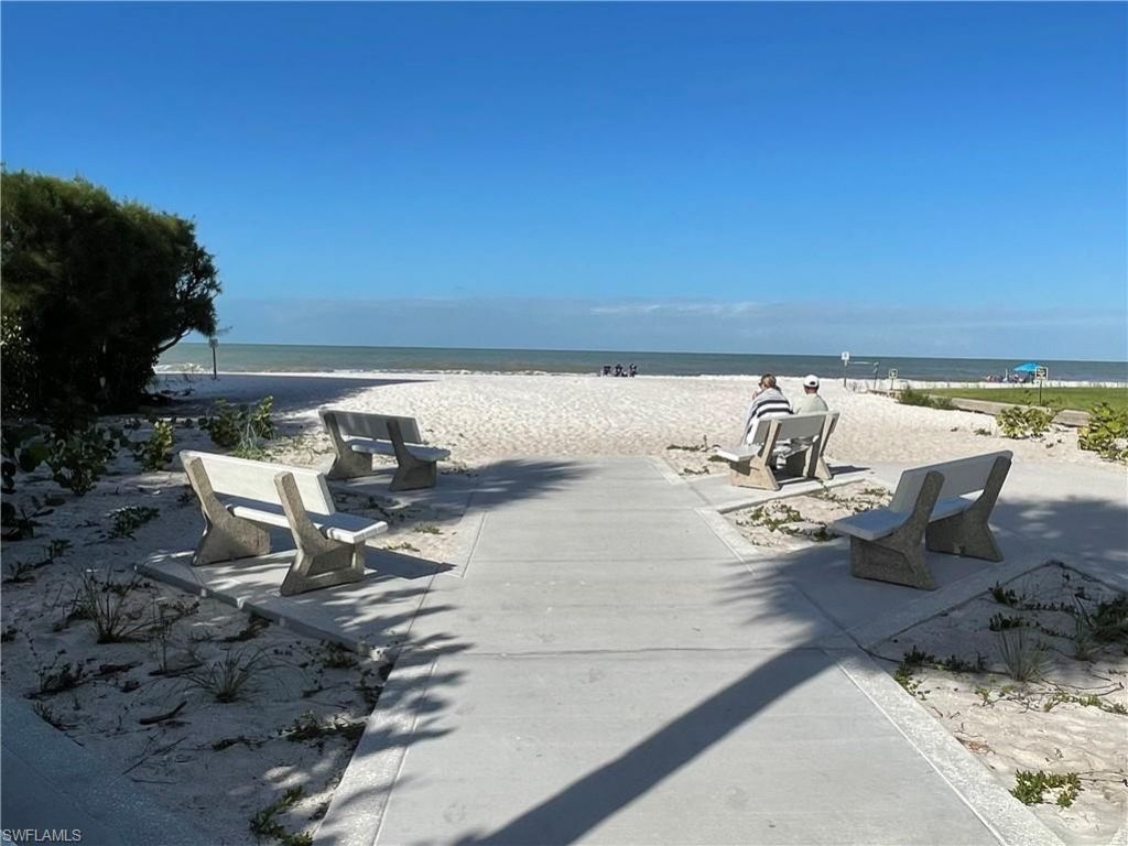 3500 Gulf Shore Blvd N, Unit 104, Naples, FL 34103 Photo