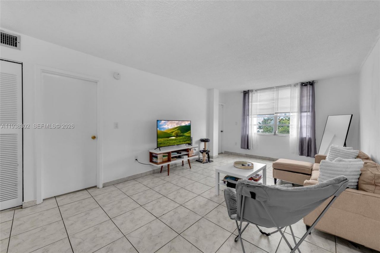 1250 NE 125th St, Unit 311C, North Miami, FL 33161 Photo