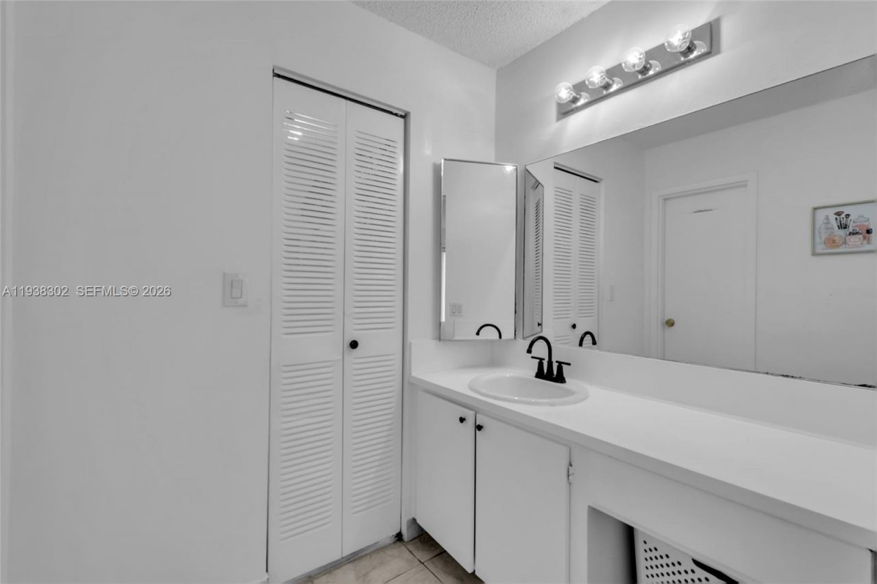 1250 NE 125th St, Unit 311C, North Miami, FL 33161 Photo