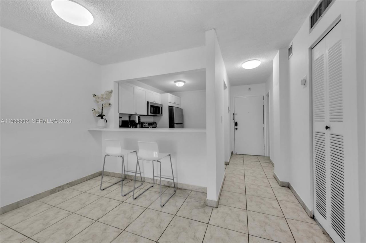 1250 NE 125th St, Unit 311C, North Miami, FL 33161 Photo
