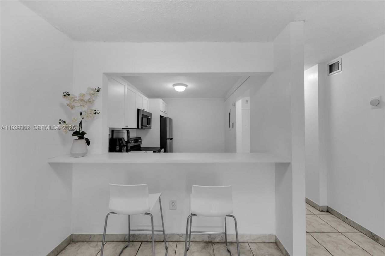 1250 NE 125th St, Unit 311C, North Miami, FL 33161 Photo