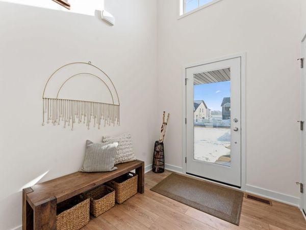 17751 Empire Trail, Lakeville, MN 55044