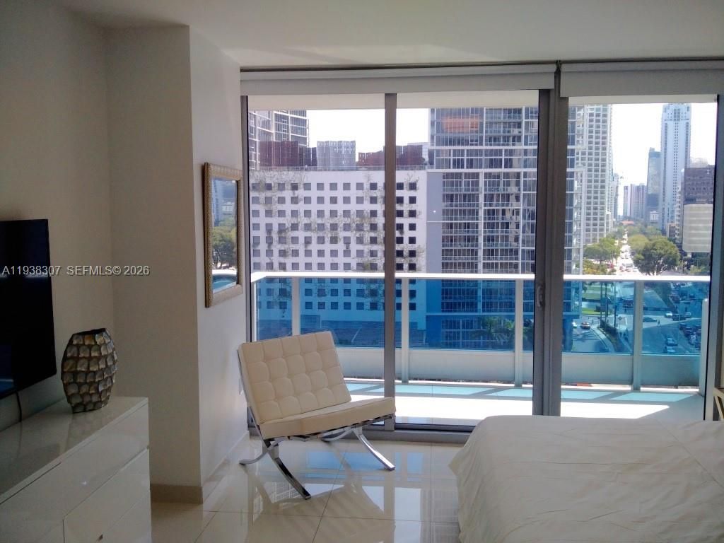 200 Biscayne Boulevard Way, Unit 906, Miami, FL 33131 Photo