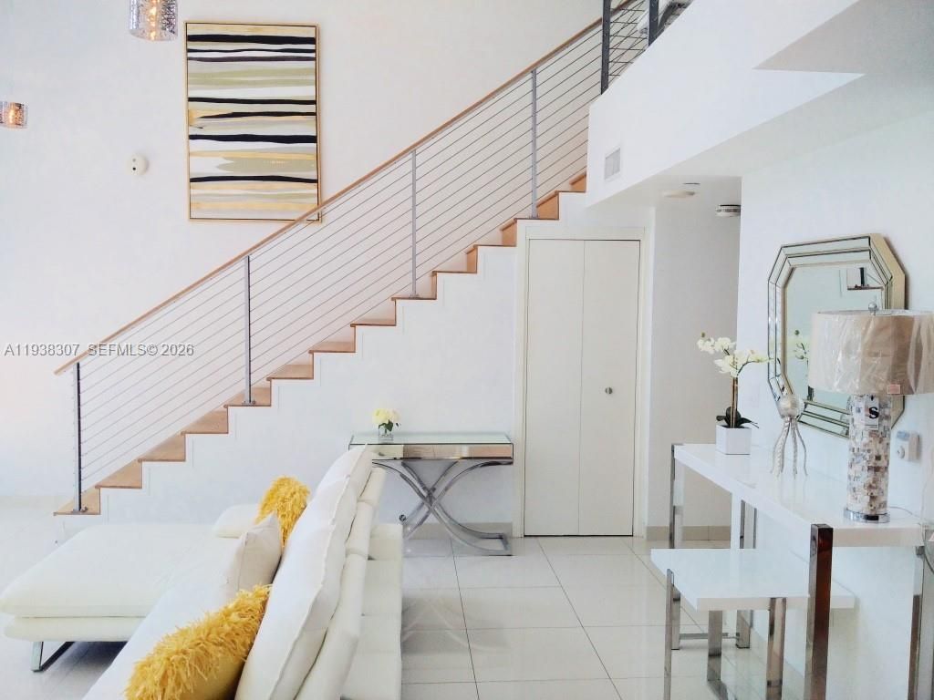 200 Biscayne Boulevard Way, Unit 906, Miami, FL 33131 Photo