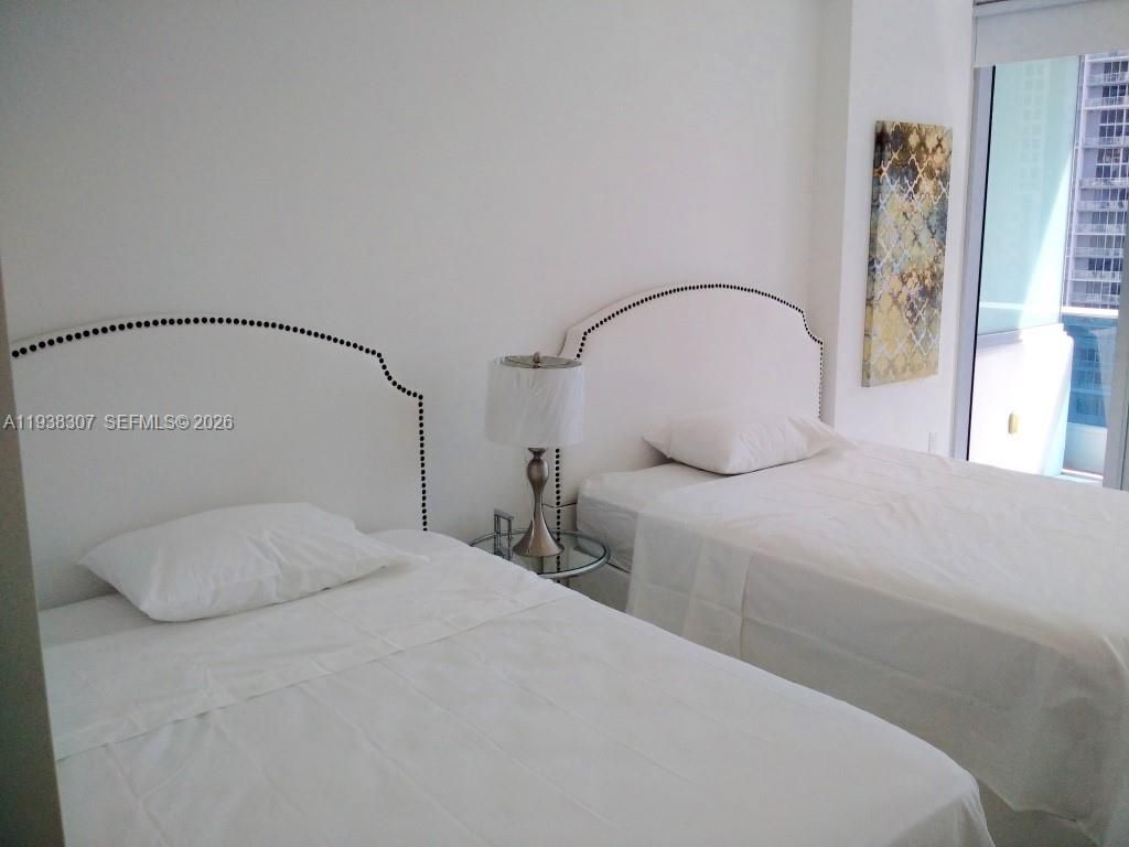 200 Biscayne Boulevard Way, Unit 906, Miami, FL 33131 Photo