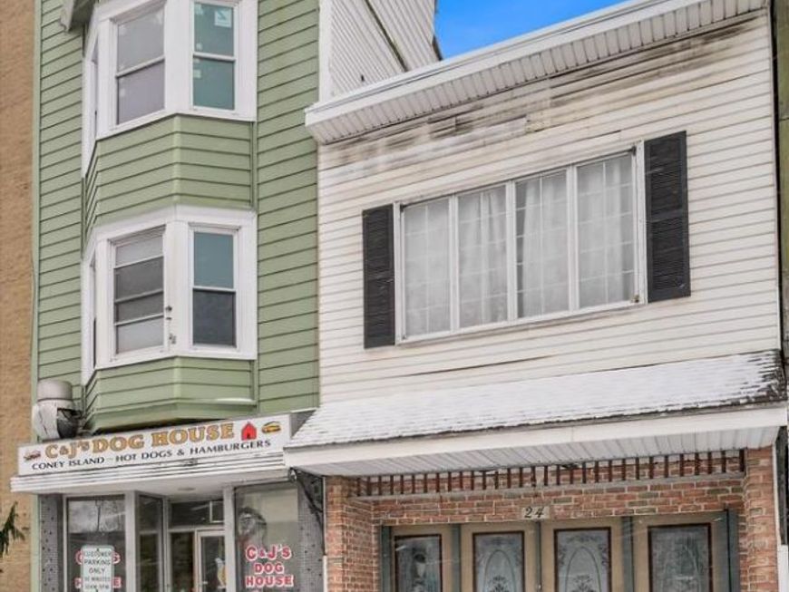 22 W Centre Street, Mahanoy City, PA 17948 Main Photo