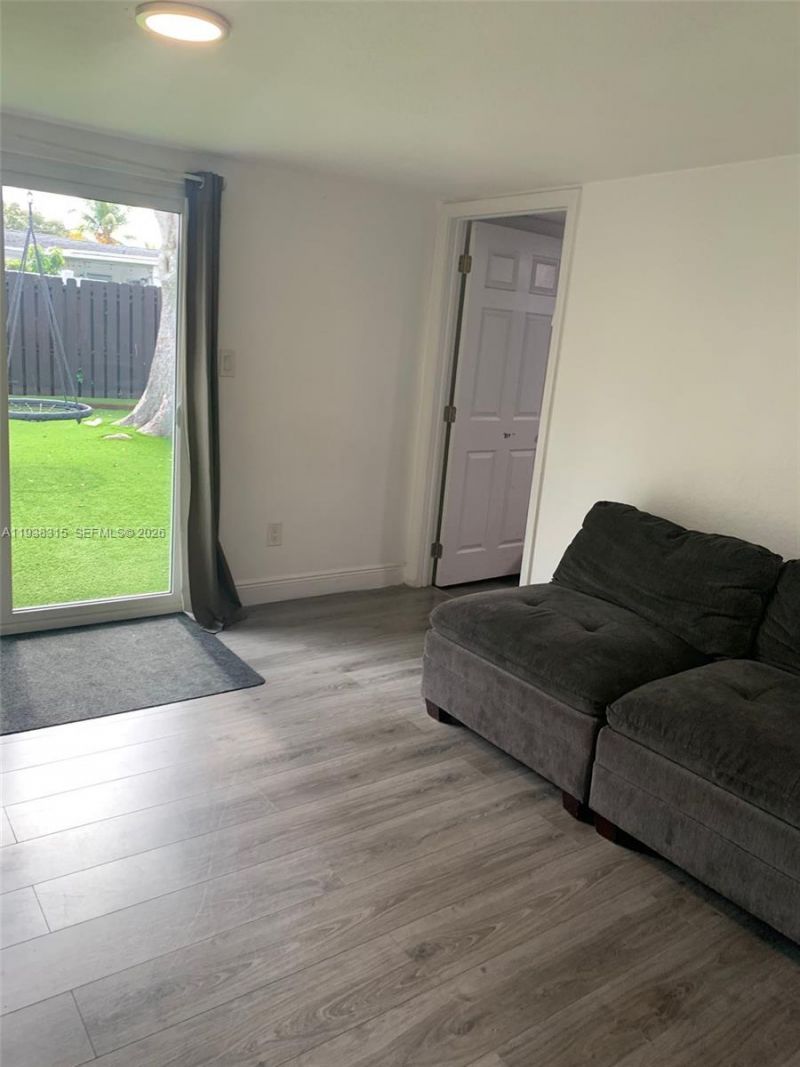 6620 Custer St, Hollywood, FL 33024 Photo