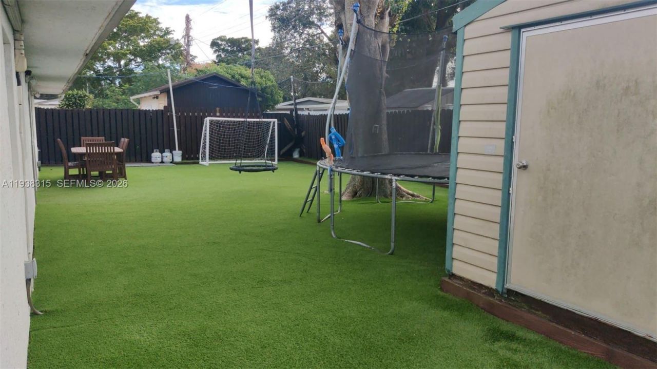 6620 Custer St, Hollywood, FL 33024 Photo