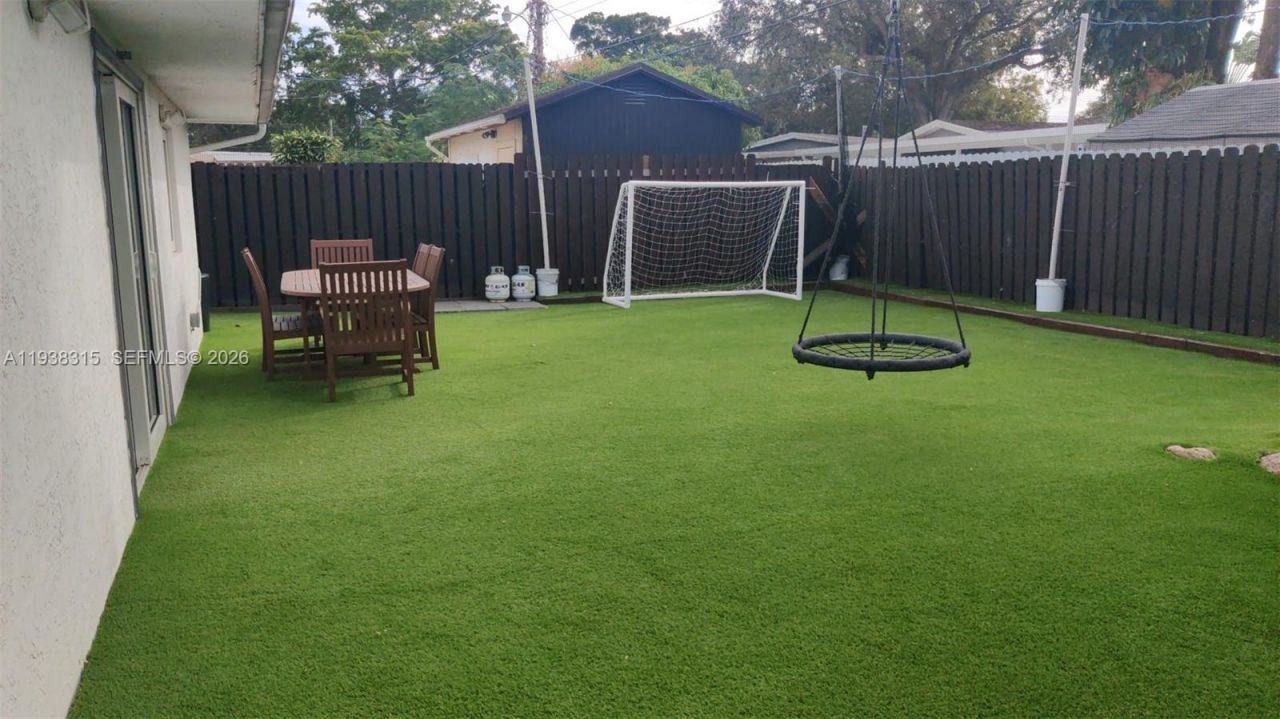 6620 Custer St, Hollywood, FL 33024 Photo