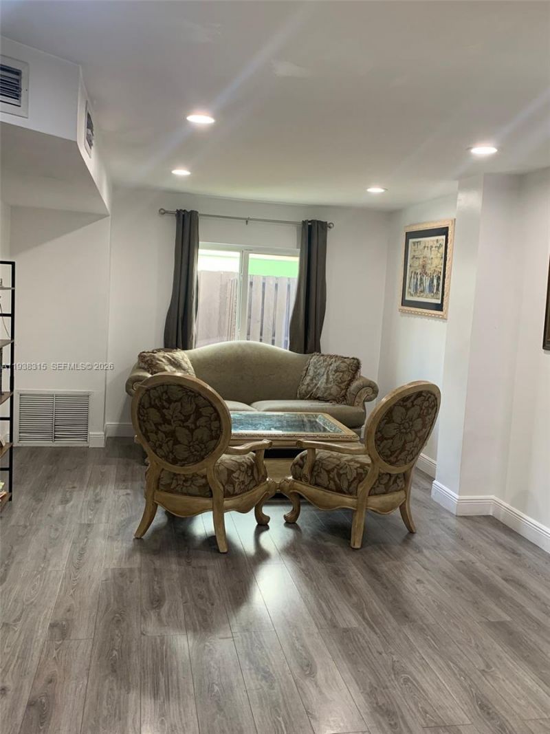 6620 Custer St, Hollywood, FL 33024 Photo