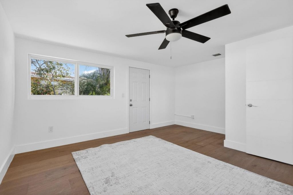 621 1st Street, Hialeah, FL 33010 Photo