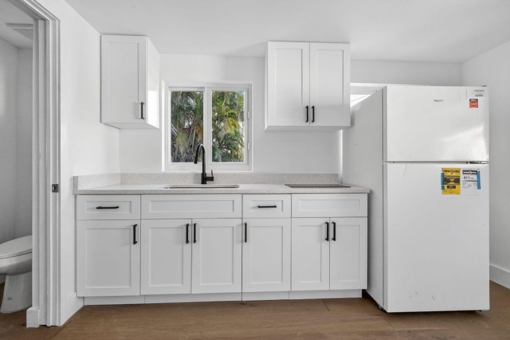 621 1st Street, Hialeah, FL 33010 Photo