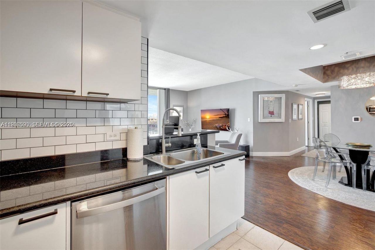 140 S Dixie Hwy , Unit 619, Hollywood, FL 33020 Photo