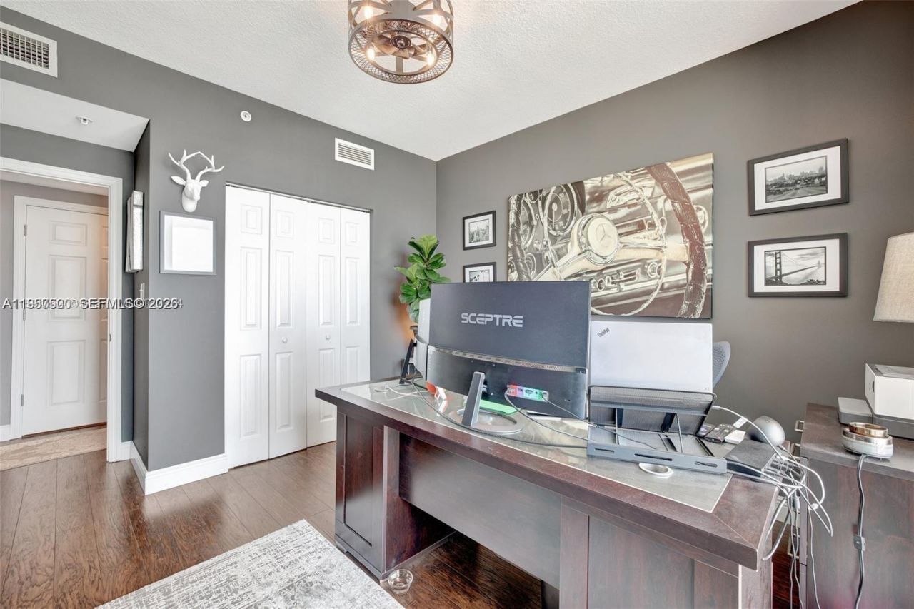 140 S Dixie Hwy , Unit 619, Hollywood, FL 33020 Photo