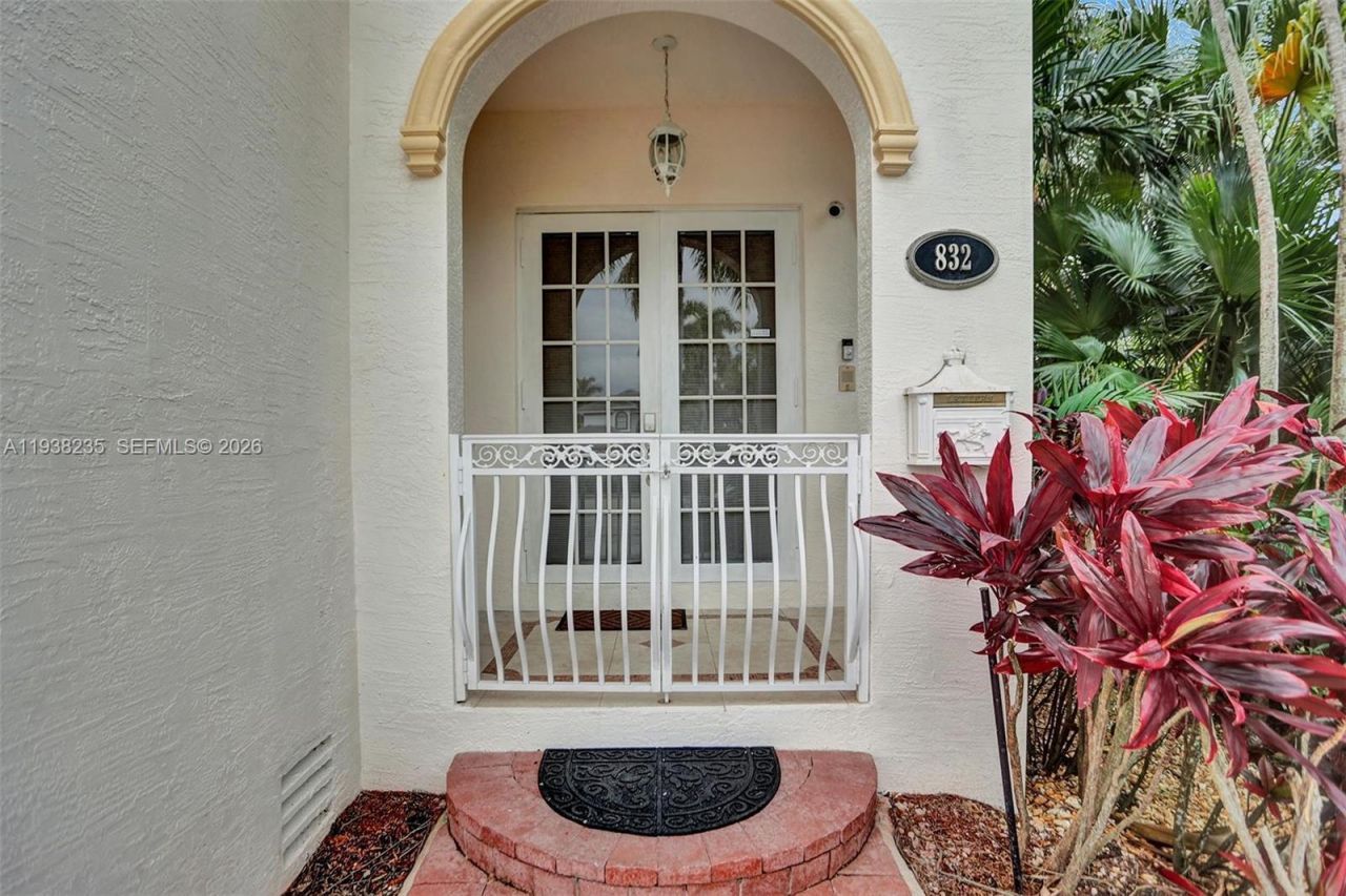 832 Hollywood Blvd, Hollywood, FL 33019 Photo