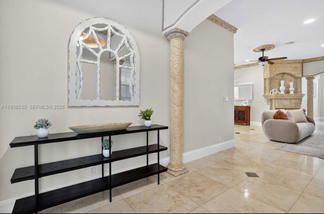 832 Hollywood Blvd, Hollywood, FL 33019 Photo