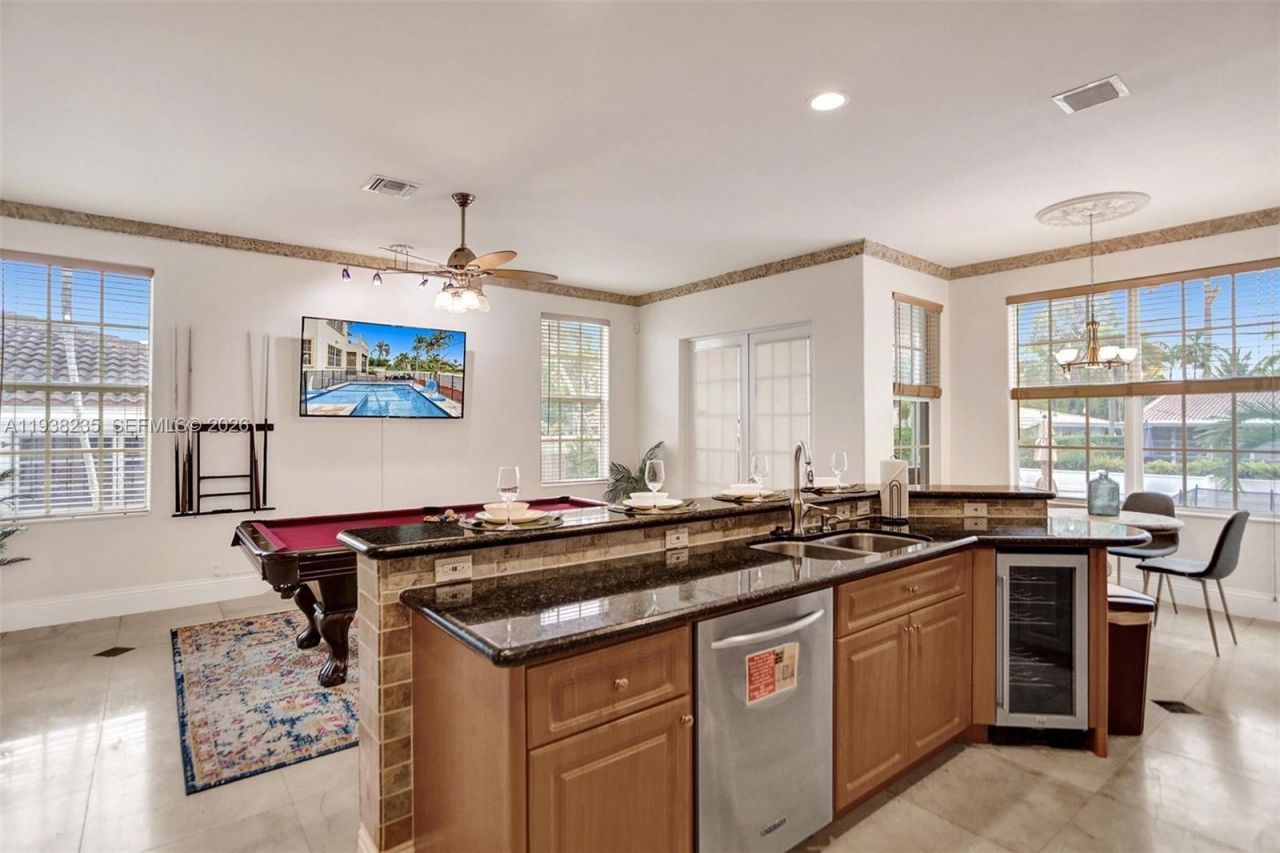 832 Hollywood Blvd, Hollywood, FL 33019 Photo