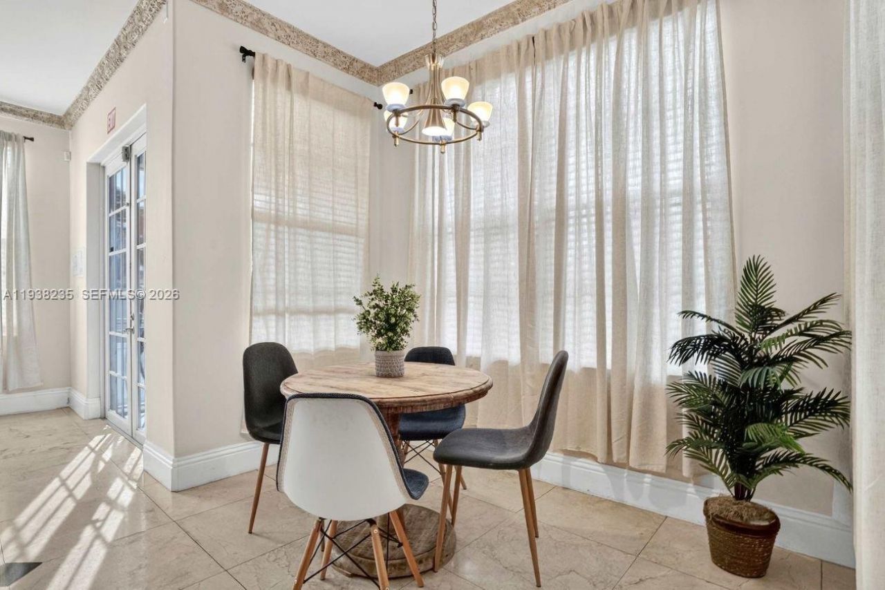 832 Hollywood Blvd, Hollywood, FL 33019 Photo