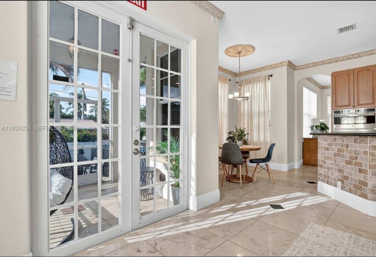 832 Hollywood Blvd, Hollywood, FL 33019 Photo