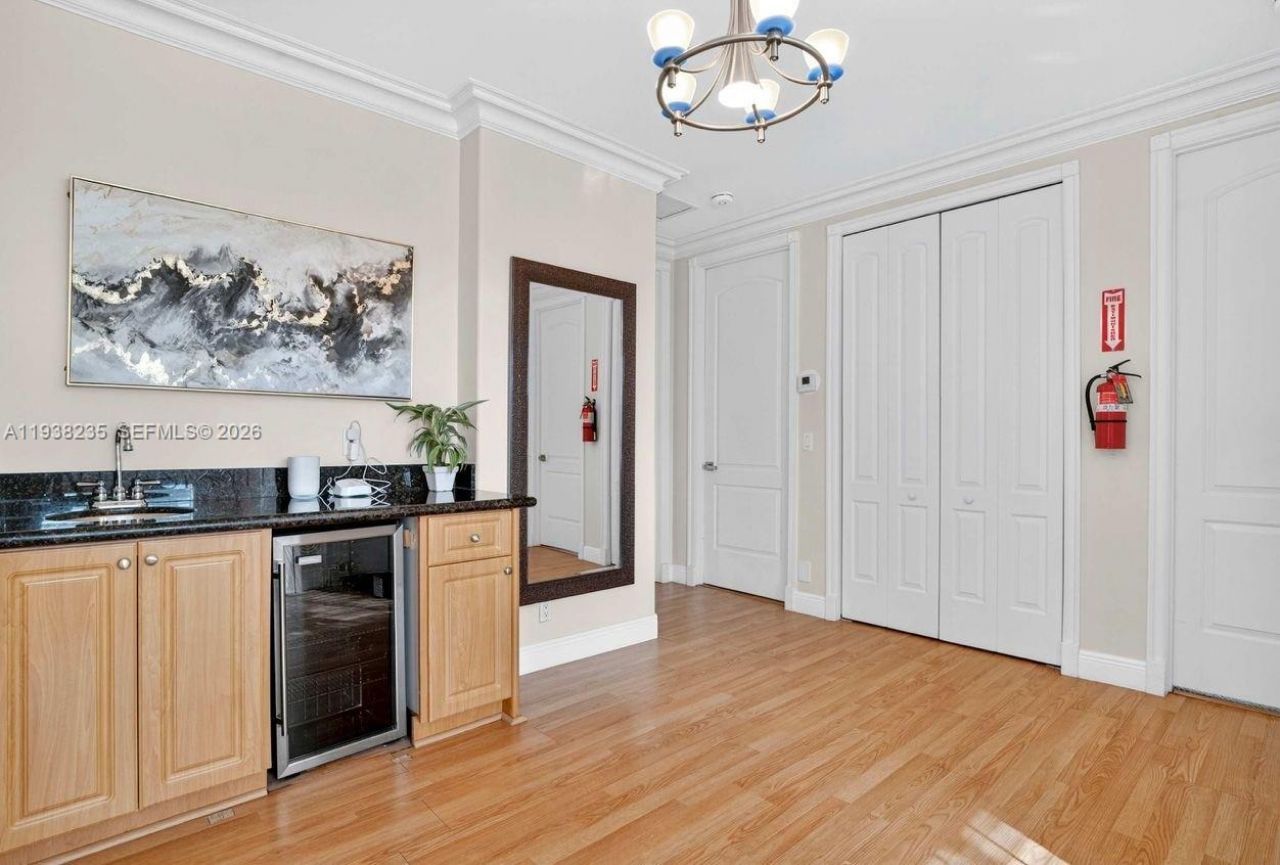 832 Hollywood Blvd, Hollywood, FL 33019 Photo