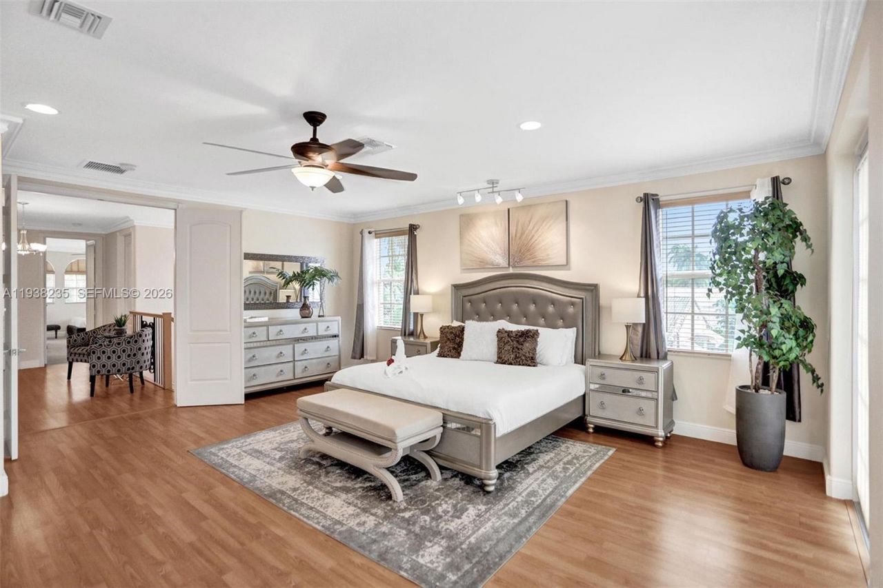 832 Hollywood Blvd, Hollywood, FL 33019 Photo