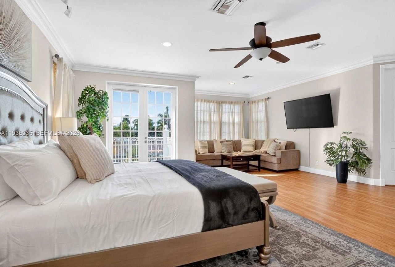 832 Hollywood Blvd, Hollywood, FL 33019 Photo