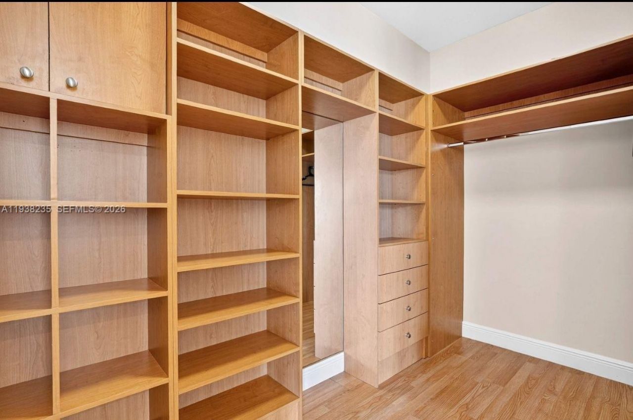 832 Hollywood Blvd, Hollywood, FL 33019 Photo