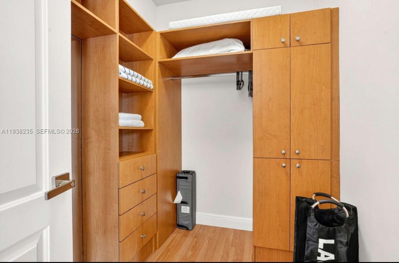 832 Hollywood Blvd, Hollywood, FL 33019 Photo