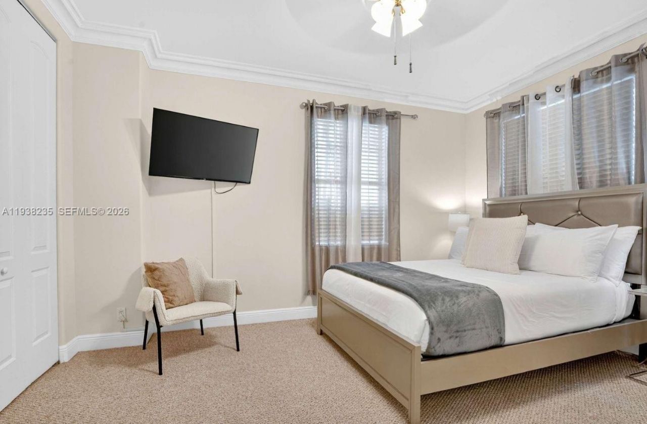 832 Hollywood Blvd, Hollywood, FL 33019 Photo