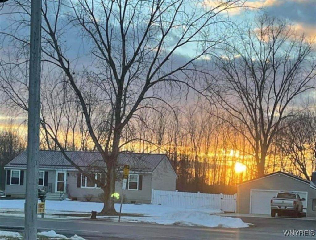 4006 Beebe Road, Newfane, NY 14108 Main Photo