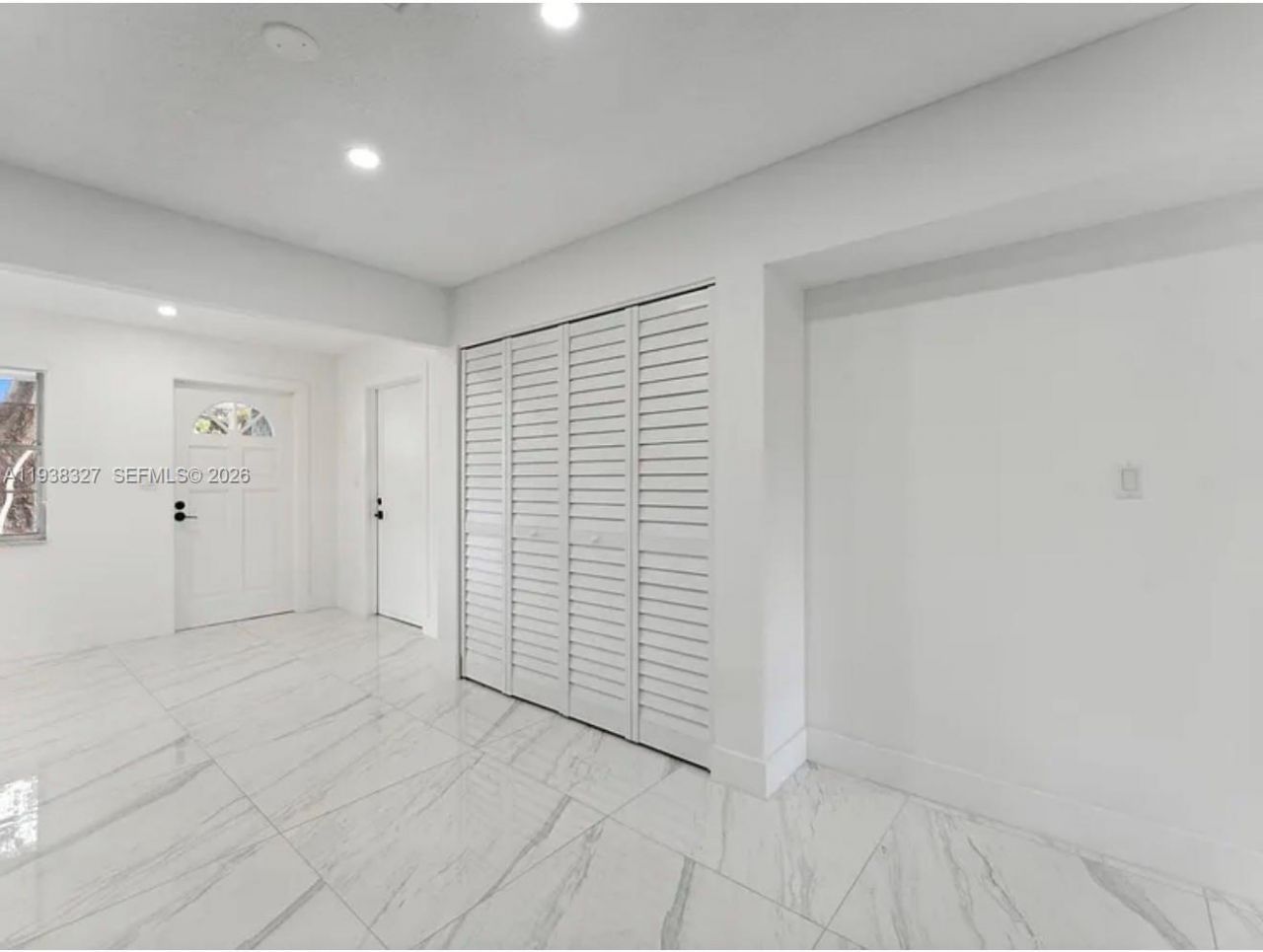 6800 SW 10th Ct, Pembroke Pines, FL 33023 Photo