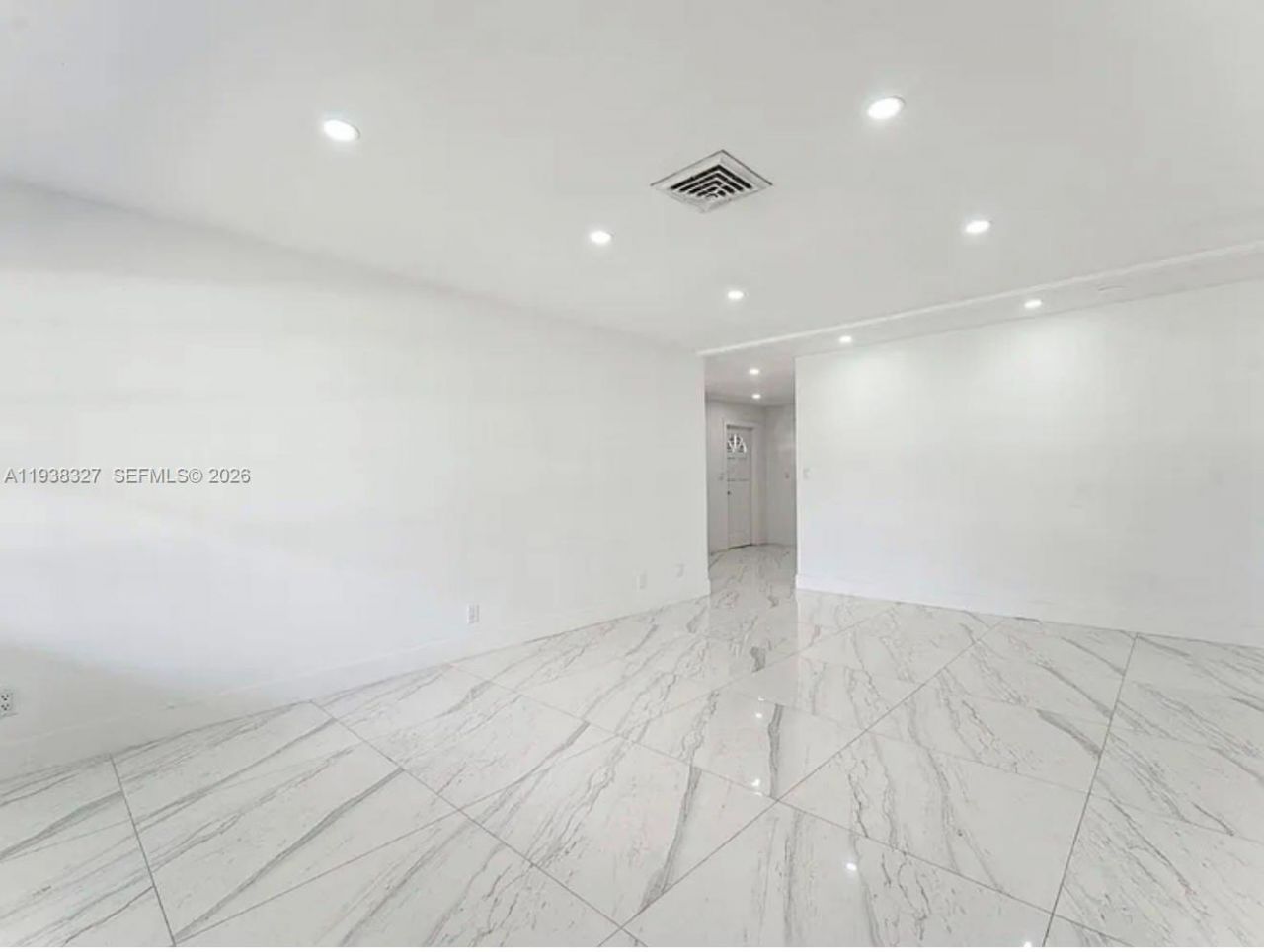 6800 SW 10th Ct, Pembroke Pines, FL 33023 Photo