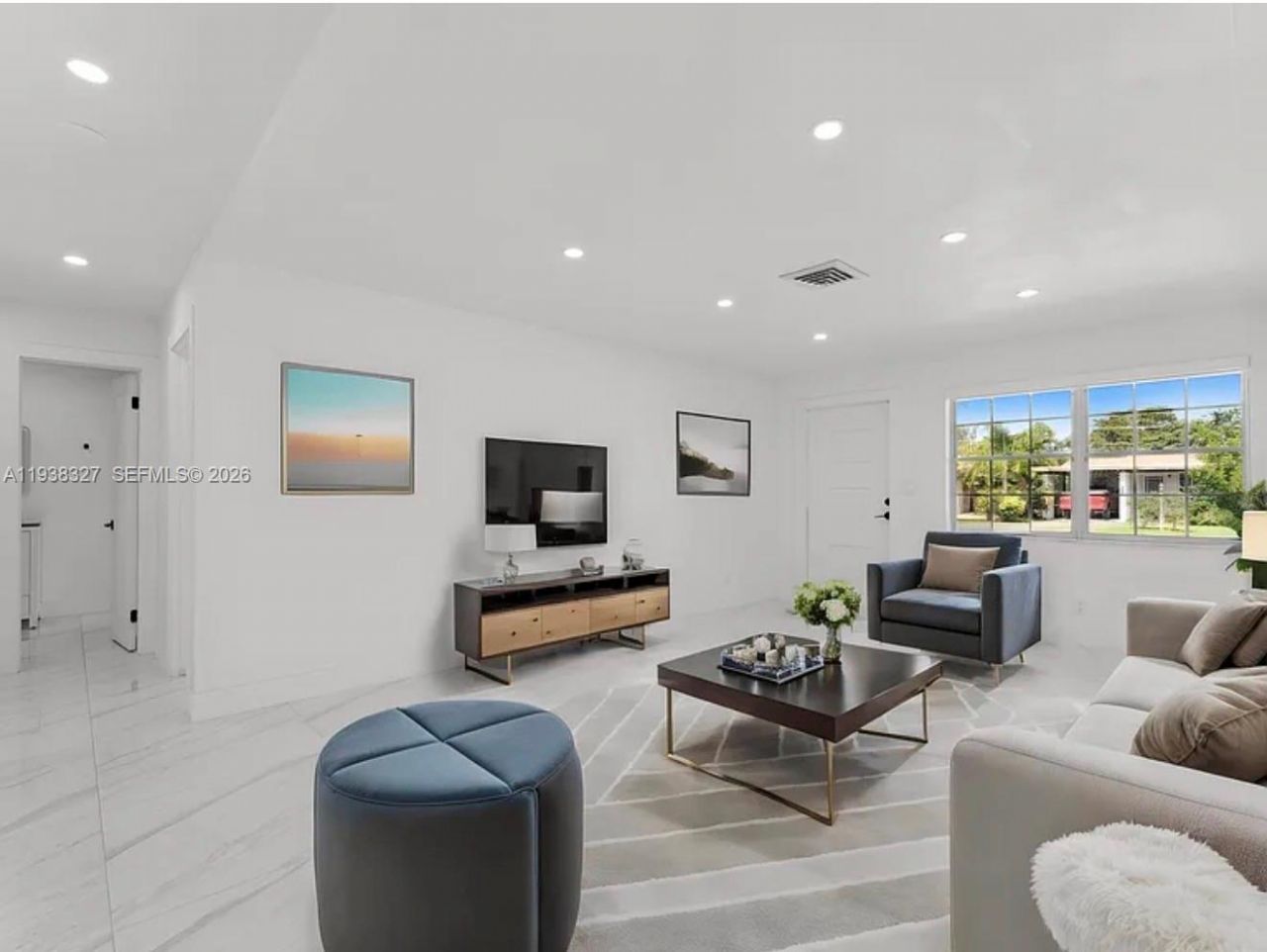 6800 SW 10th Ct, Pembroke Pines, FL 33023 Photo